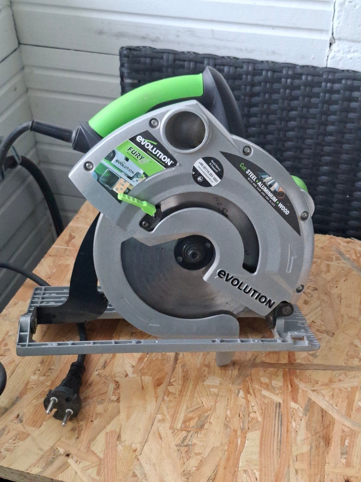 Evolution Fury 185mm Cirkelzaag - Zaagt staal,aluminium,houd