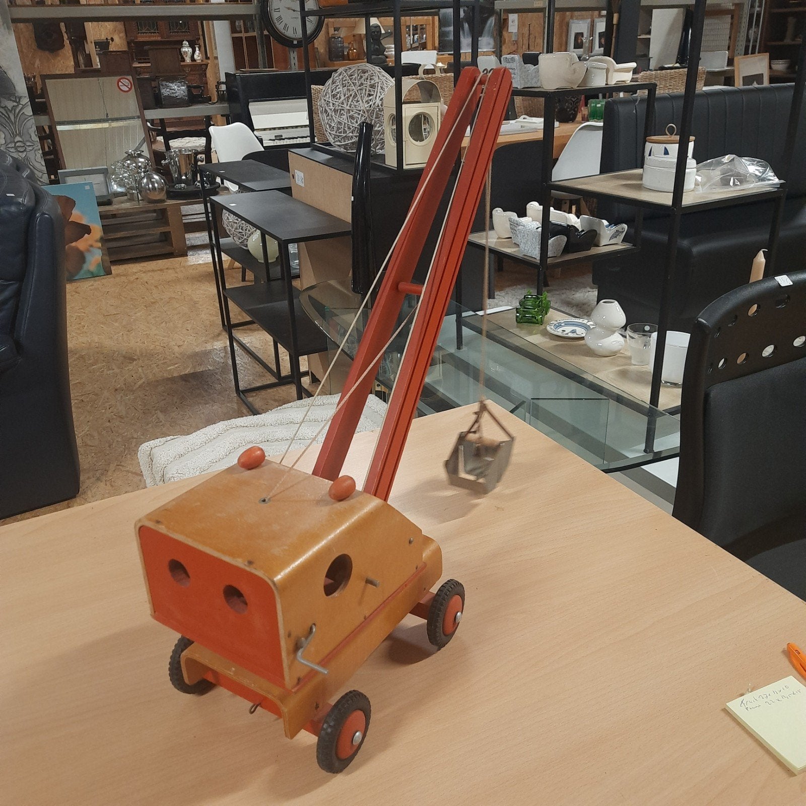 Vintage houten speelgoedkraan met grijper, Ophalen of Verzenden, Gebruikt, Jongen