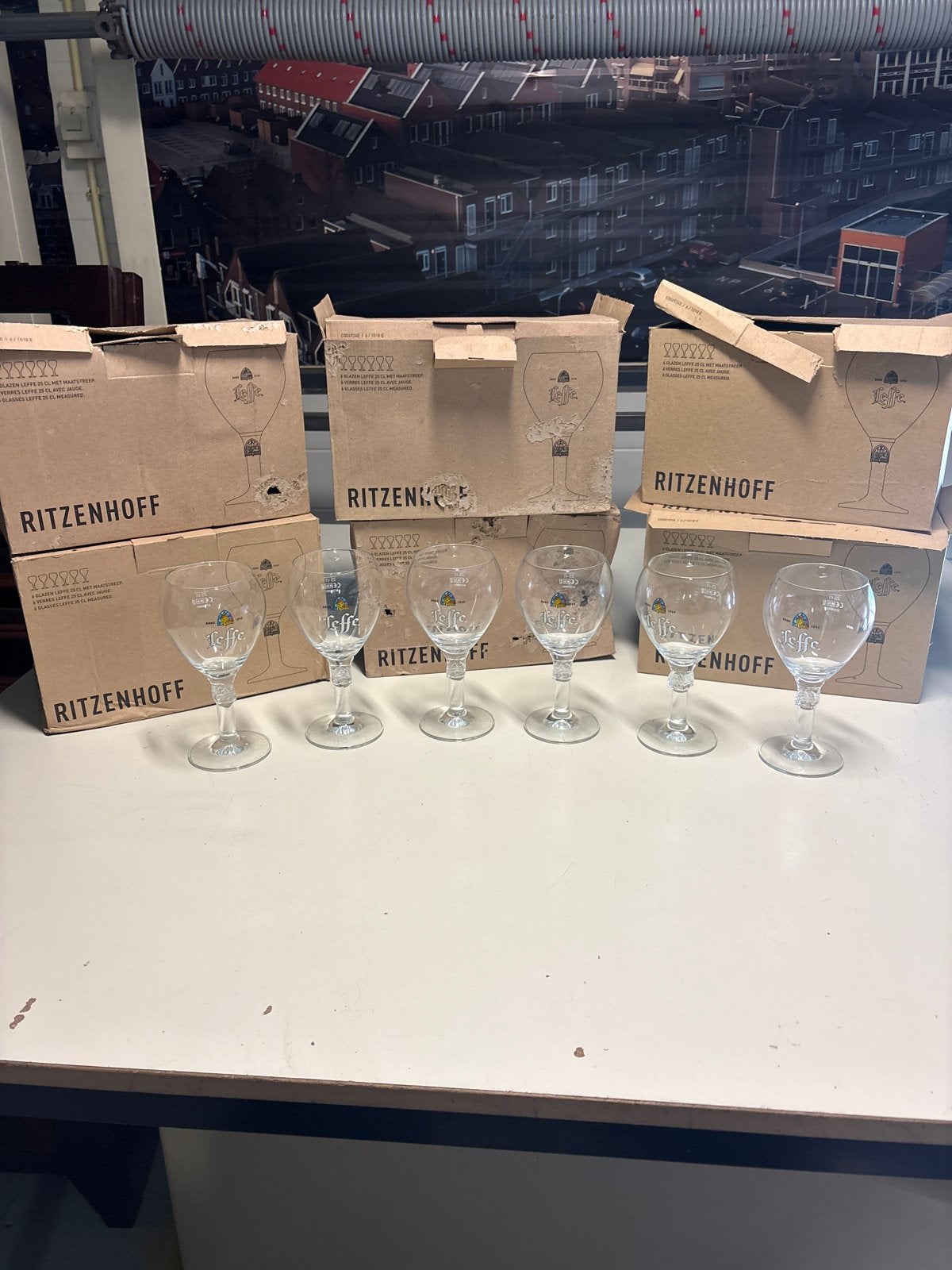 36 Leffe bierglazen in 6 dozen - Nieuw, Nieuw, Ophalen of Verzenden, Overige merken, Glas