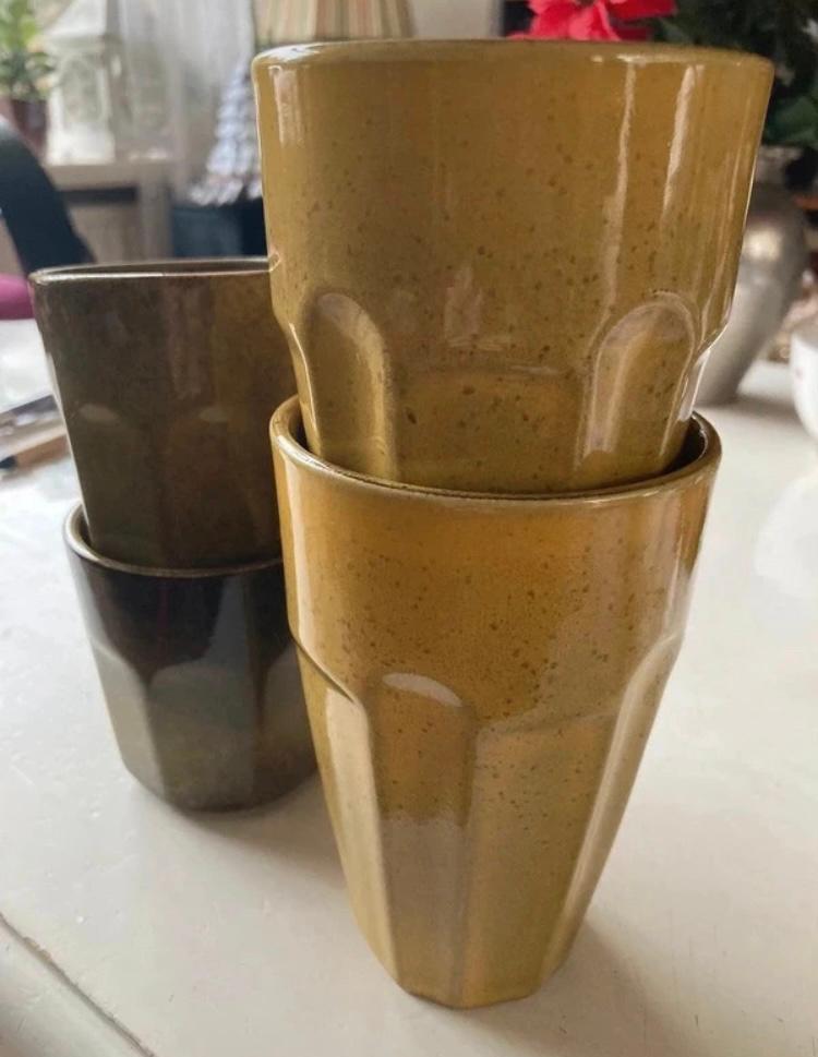 Facet mok mokken oker geel groen lime beker kopje koffie, Keramiek, Nieuw, Ophalen of Verzenden, Overige stijlen