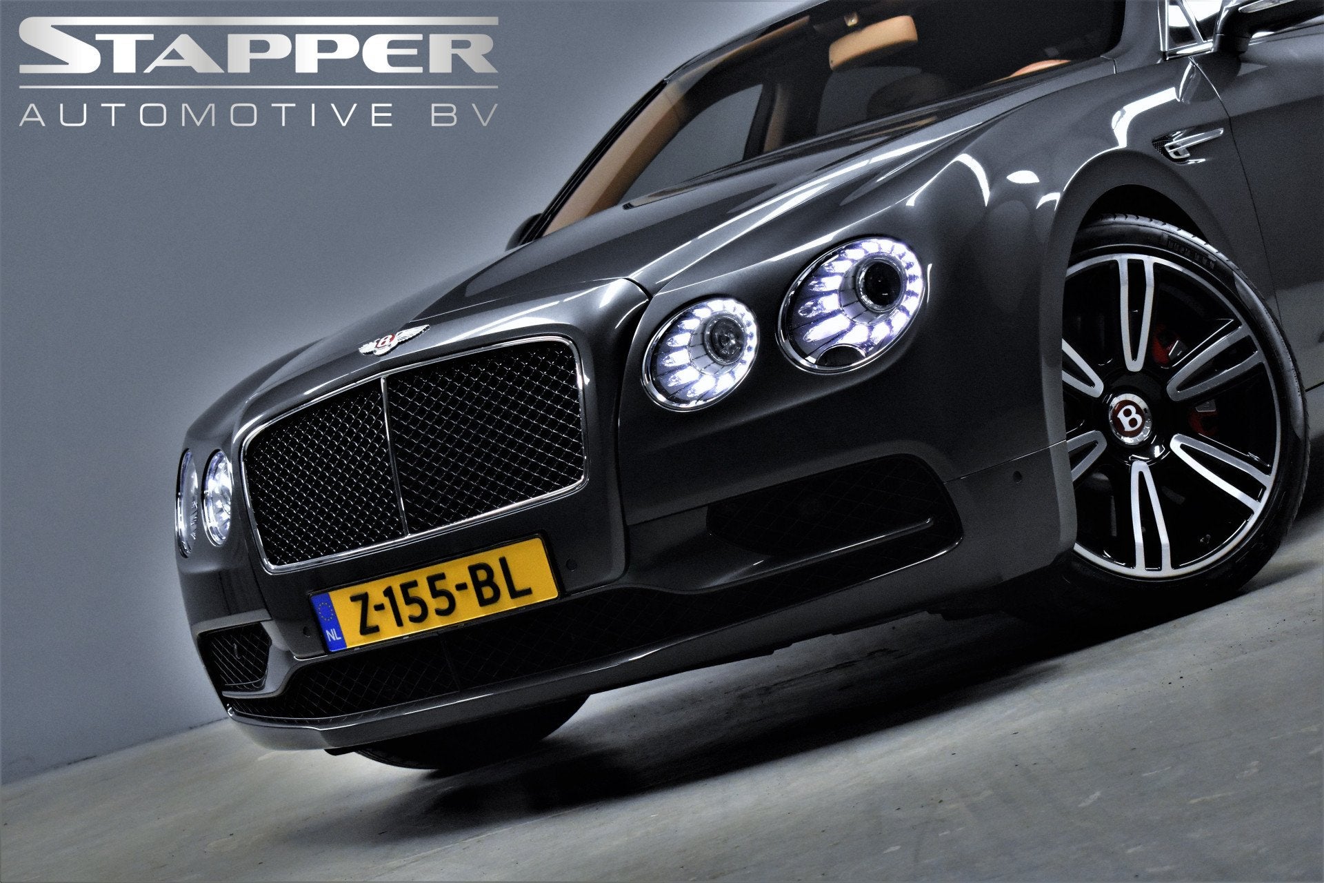 Bentley Flying Spur 4.0 V8 S 528pk Mulliner Dealer-OH Pano/N, Auto's, Bentley, Automaat, Dealer onderhouden, Gebruikt, 4 stoelen