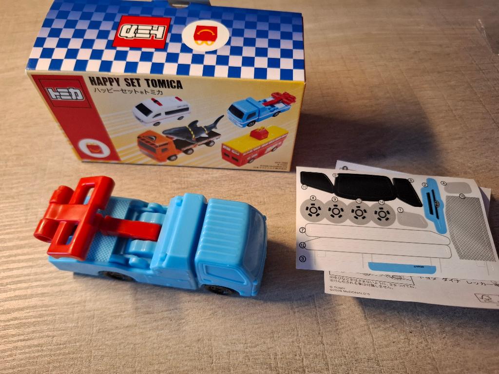 Tomica McDonalds - Toyota Dyna Towtruck [blauw] 1/65 MIB, Ophalen of Verzenden, Nieuw, Bus of Vrachtwagen