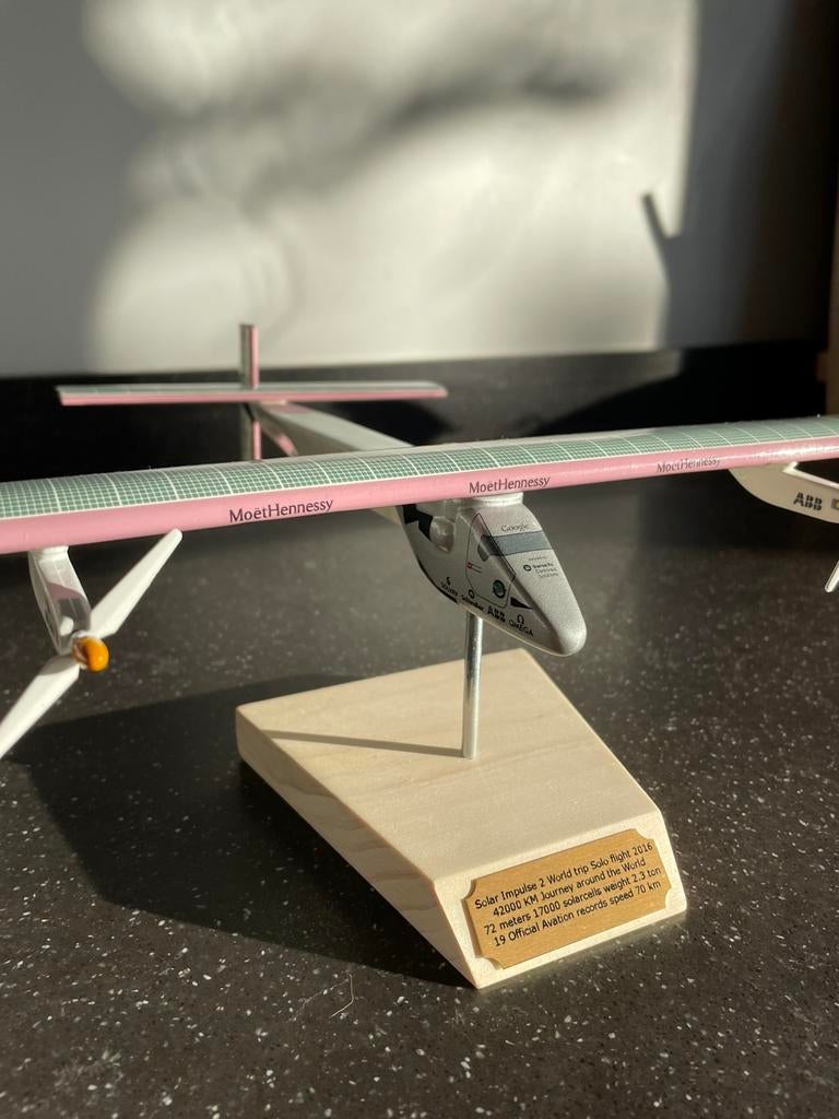 Nieuw model de Solar Impulse II Trip around the world., Verzamelen, Ophalen of Verzenden, Nieuw, Schaalmodel