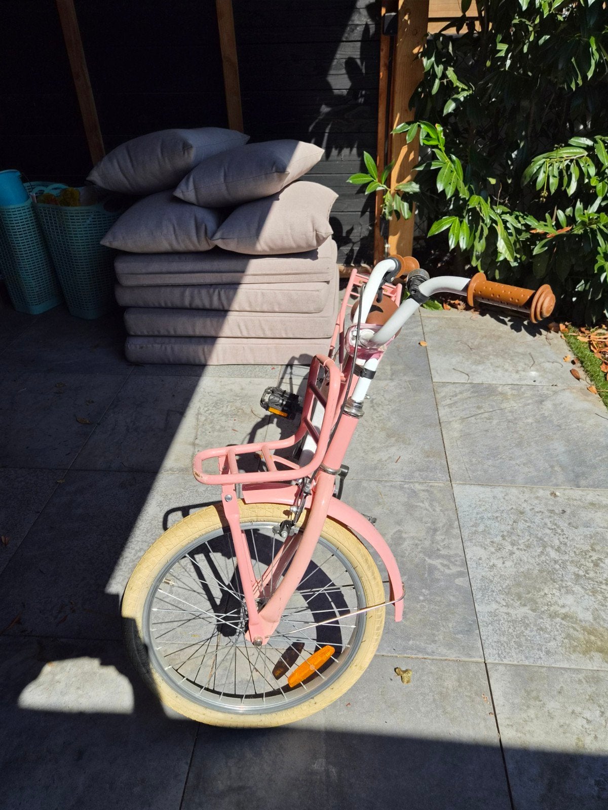 Roze kinderfiets 20 inch met voordrager, Ophalen, 16 tot 20 inch, Gebruikt, Onbekend