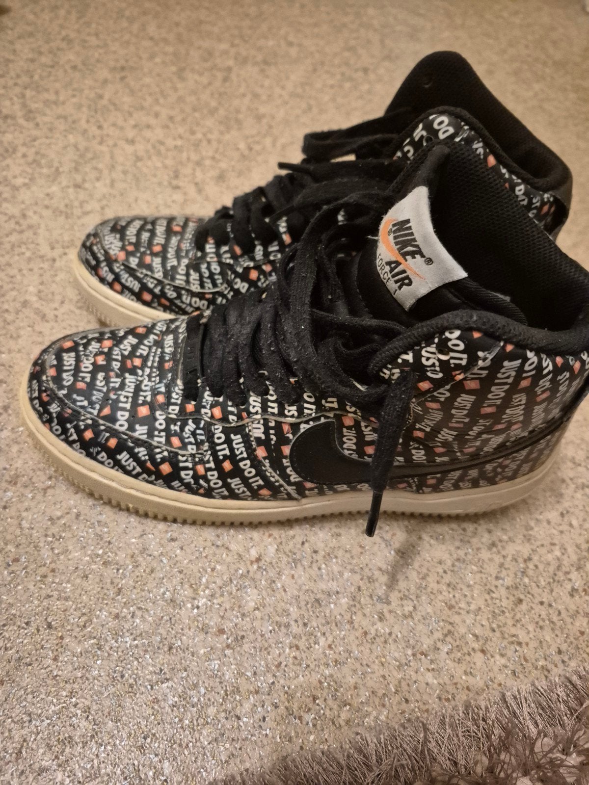 Nike Air Force 1 'Just Do It' Sneakers - Maat 39, Ophalen of Verzenden, Gedragen, Wit, Sneakers of Gympen