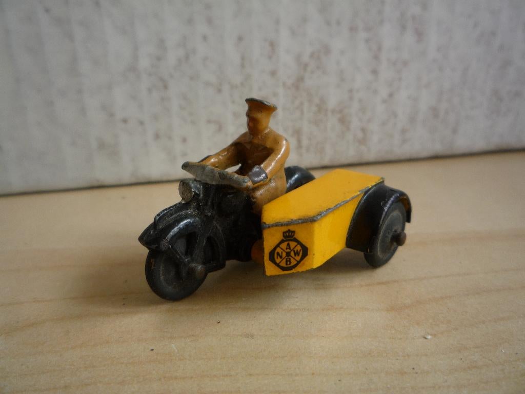 ANWB Motor met zijspan Dinky Toys 44B, Ophalen of Verzenden, Gebruikt, Overige typen, Dinky Toys