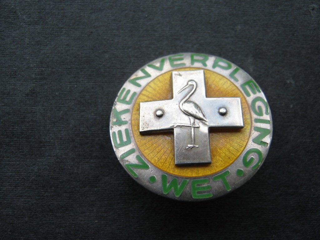 Verpleegstersspeld Wet Ziekenverpleging  zilver., Verzenden