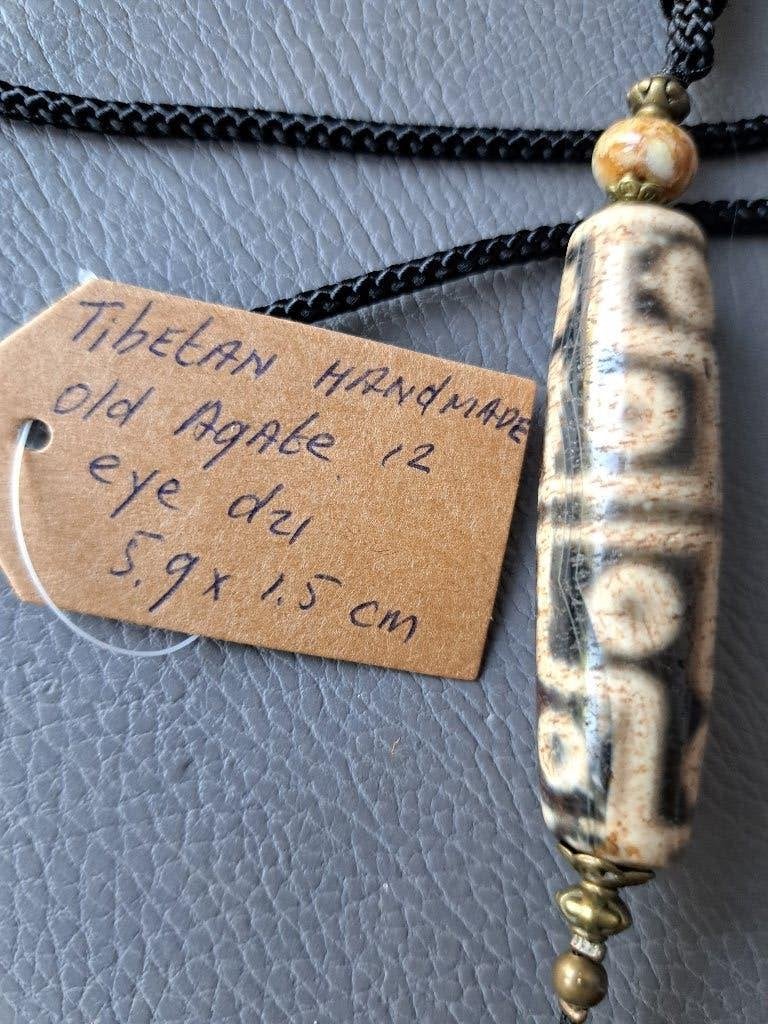 D85 Dzi - Tibetan magical handmade old Agate 12 eye dzi, Antiek en Kunst, Kunst | Niet-Westerse kunst, Natuurlijk materiaal, Handgemaakt