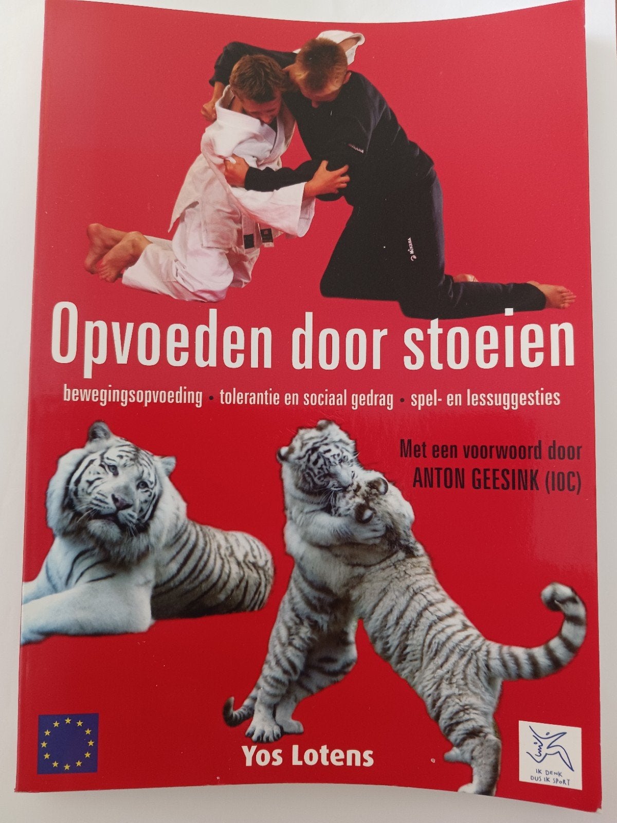 Y. Lotens - Opvoeden door stoeien, Boeken, Sociale wetenschap, Ophalen of Verzenden, Y. Lotens, Zo goed als nieuw