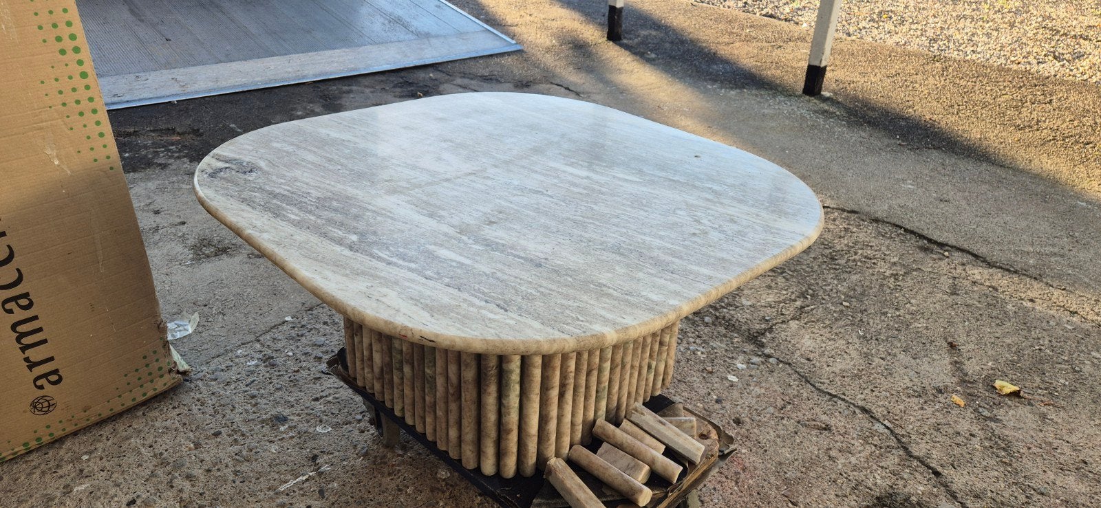 Marmeren salontafel 80x80 met ronde hoeken (gebroken poot), Ophalen, Overige materialen, Gebruikt, Vierkant