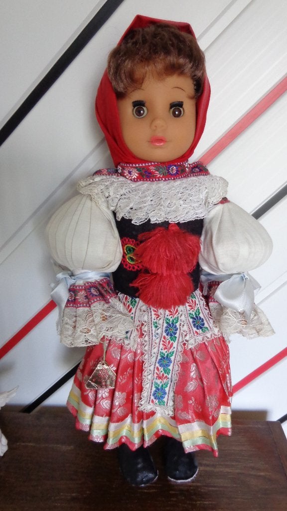 Vintage pop Lidova Tvorba UH Brod, Verzamelen, Poppen, Ophalen, Zo goed als nieuw, Pop