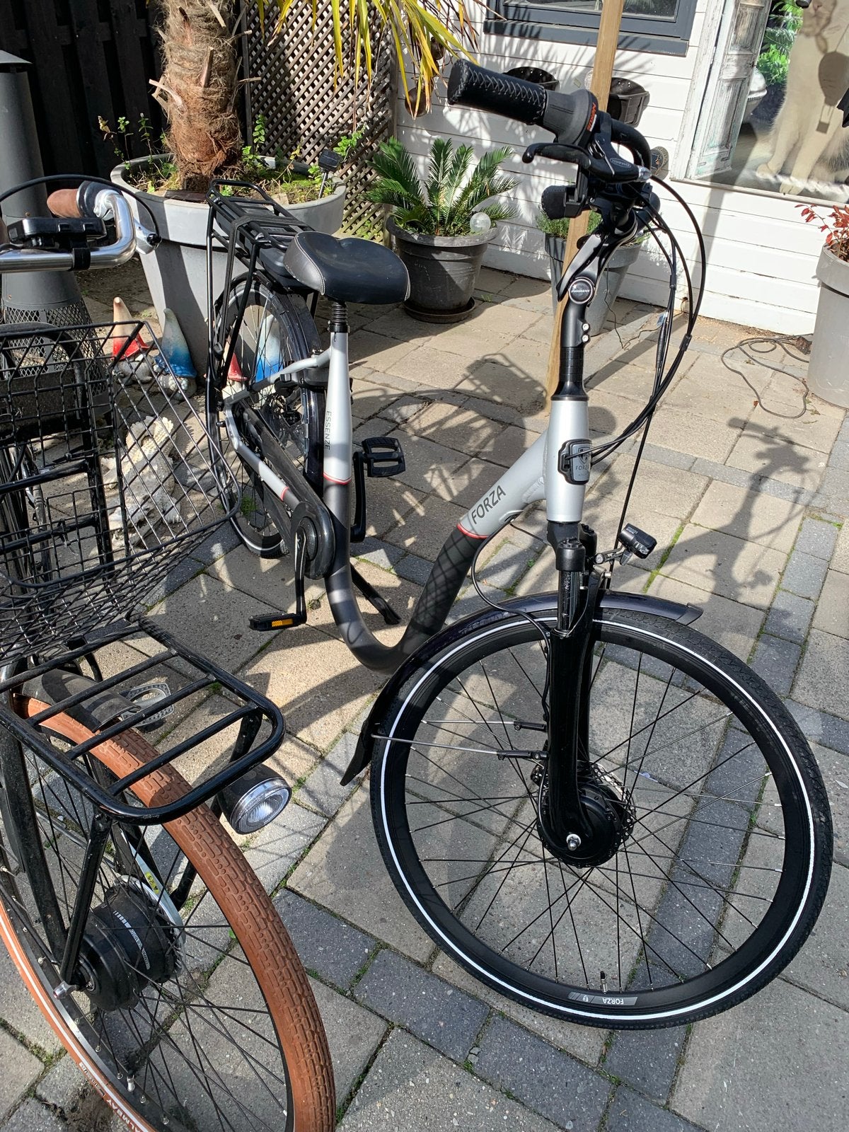 Twee elektrische fietsen: Nieuwe lage instap & Opoefiets, Fietsen en Brommers, Ophalen, Nieuw, 50 km per accu of meer, Overige merken