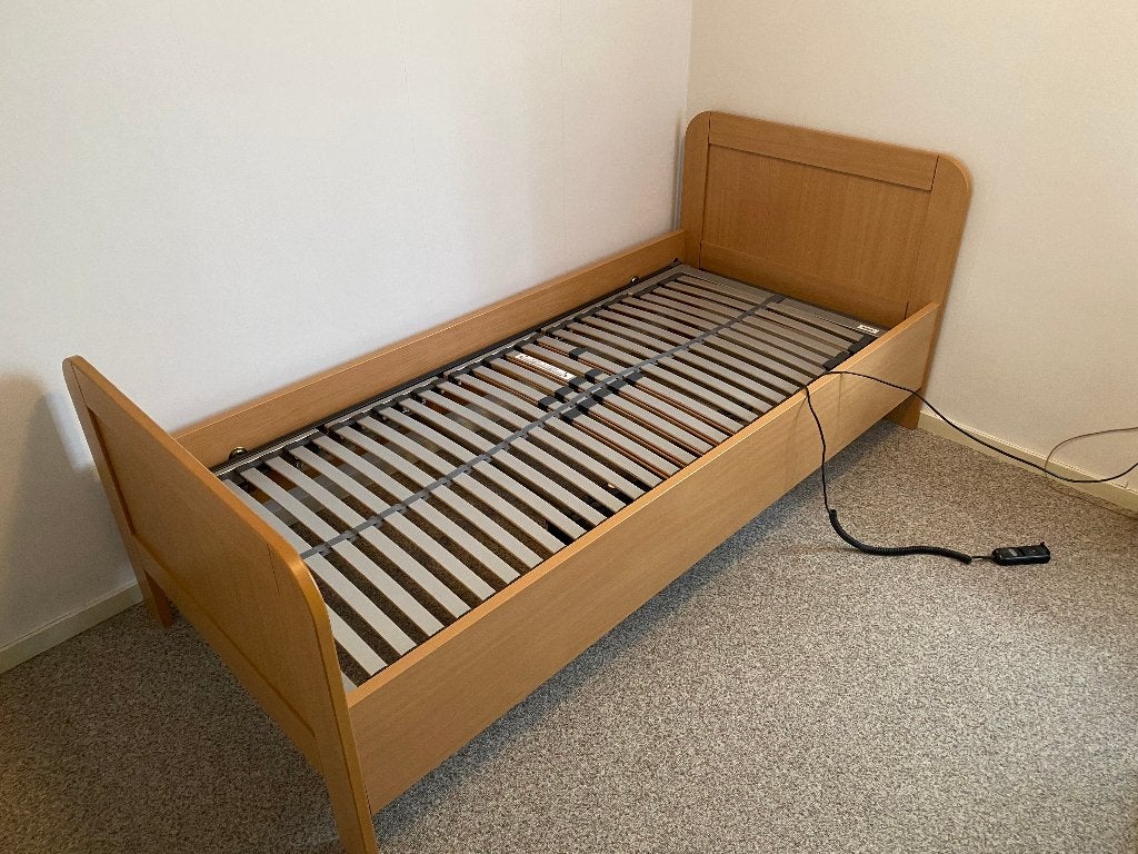 Seniorenbed, Huis en Inrichting, Slaapkamer | Bedden, Ophalen, Verstelbaar, 90 cm, Eenpersoons
