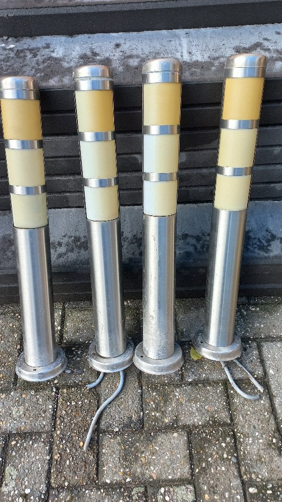4 rvs tuinl;ampen, Gebruikt, Minder dan 50 watt, Staande lamp, Ophalen of Verzenden