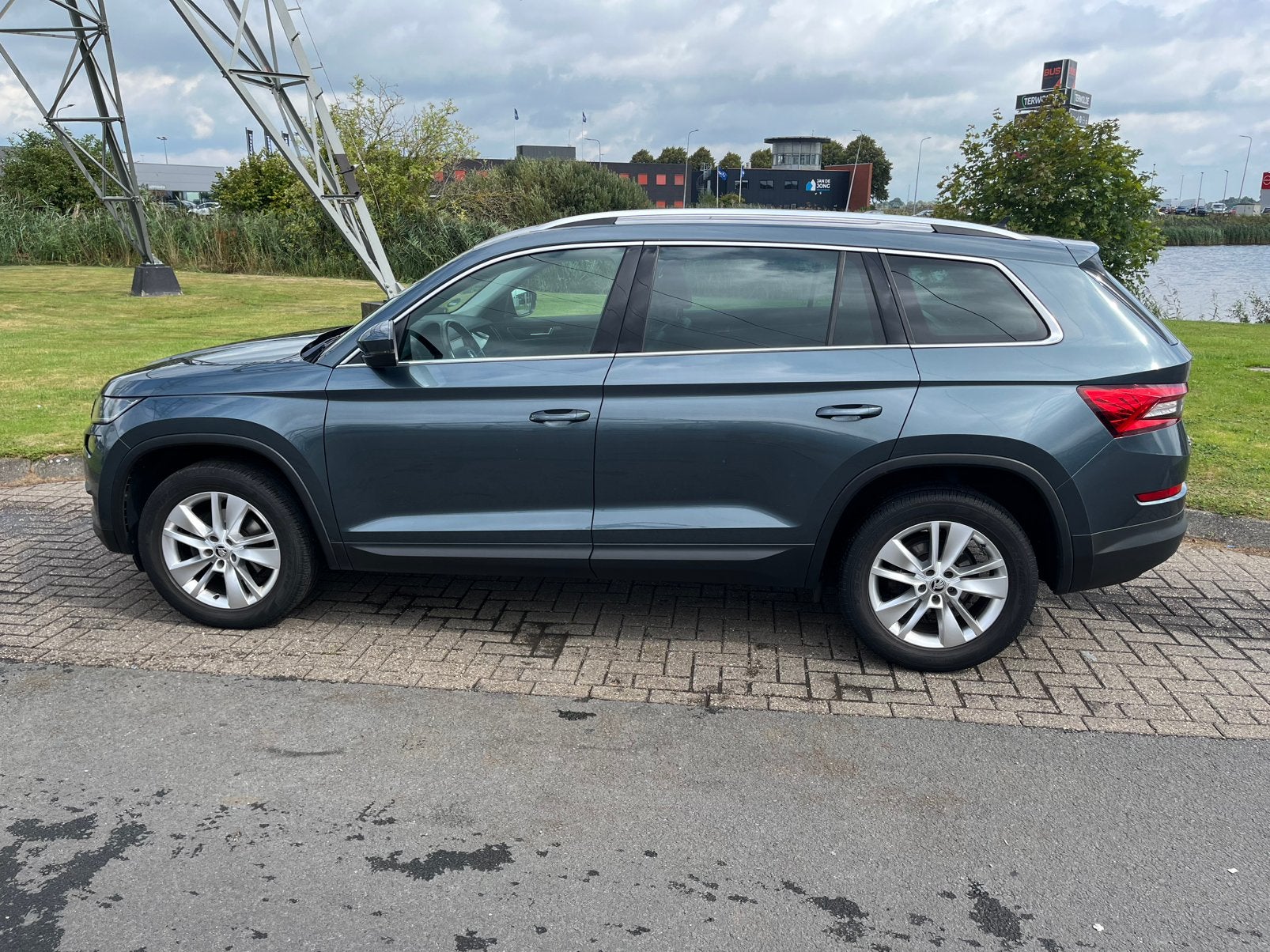 Skoda Kodiaq 1.4 TSI Greentech 125pk 2018 Trekhaak, Auto's, Voorwielaandrijving, 4 cilinders, Handgeschakeld, Grijs