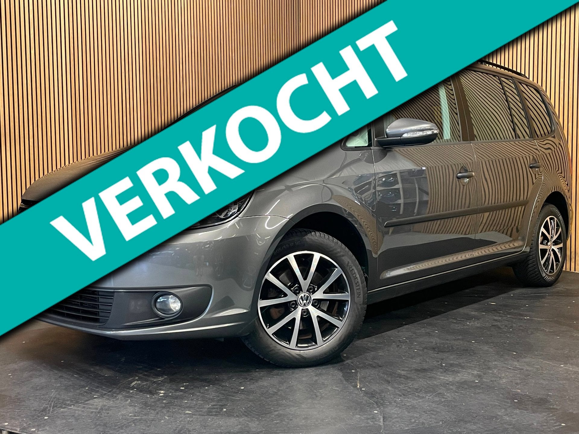 Volkswagen Touran 1.2 TSI|105 PK|7-PERSOONS|PANORAMADAK|AFN., Auto's, Volkswagen, Voorwielaandrijving, Euro 5, Stof, Gebruikt