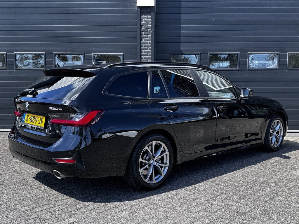 BMW 3 Serie Touring 330e Business Edition Plus Dealer OH | L, Auto's, BMW, Automaat, 1998 cc, Achterwielaandrijving, Gebruikt