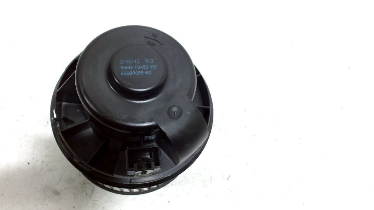 Kachel ventilator motor Ford Focus, Onderdelen@venauto.nl, Van der Ven Autorecycling B.V., Gebruikt, Ettenseweg 76, 4706 PB Roosendaal, The Netherlands