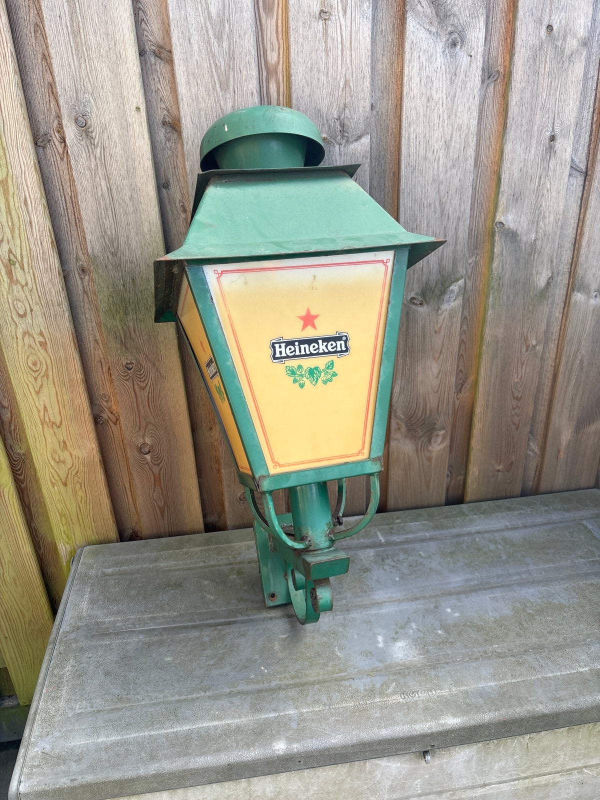 Vintage Heineken buitenlamp - Uniek decoratiestuk, Ophalen of Verzenden