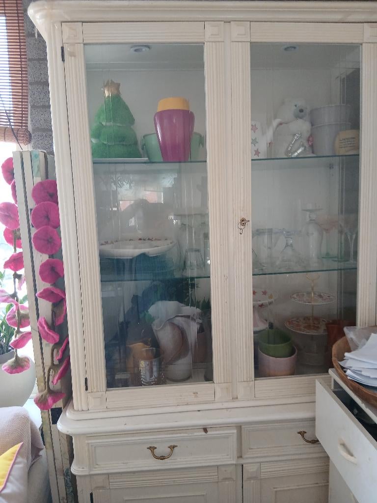 Brocante kast, Ophalen