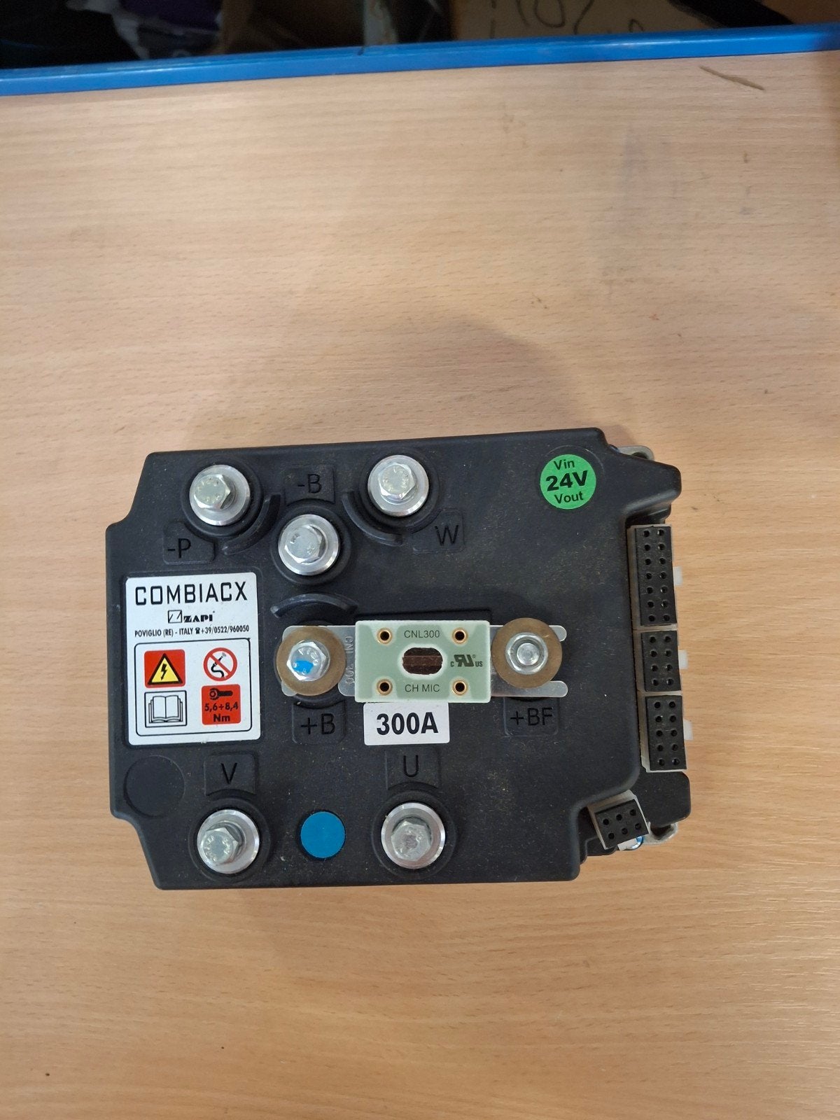 Zappi Combiacx 300A 24V Vout - Elektronica Module, Ophalen of Verzenden, Zappi, Onbekend, Onbekend