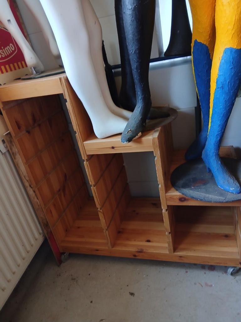 IKEA Trappenkast op wieltjes, houtkleur, zonder bakken, Ophalen, Met plank(en), Gebruikt, 50 tot 100 cm