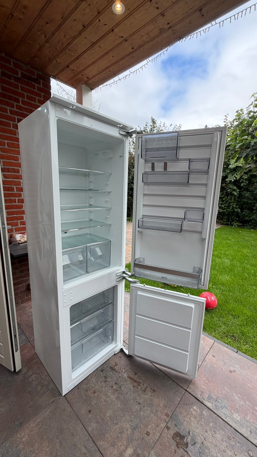 AEG SCB61824LF inbouw koel-vriescombinatie – 260 liter, Ophalen, Minder dan 60 cm, 160 cm of meer, Zo goed als nieuw