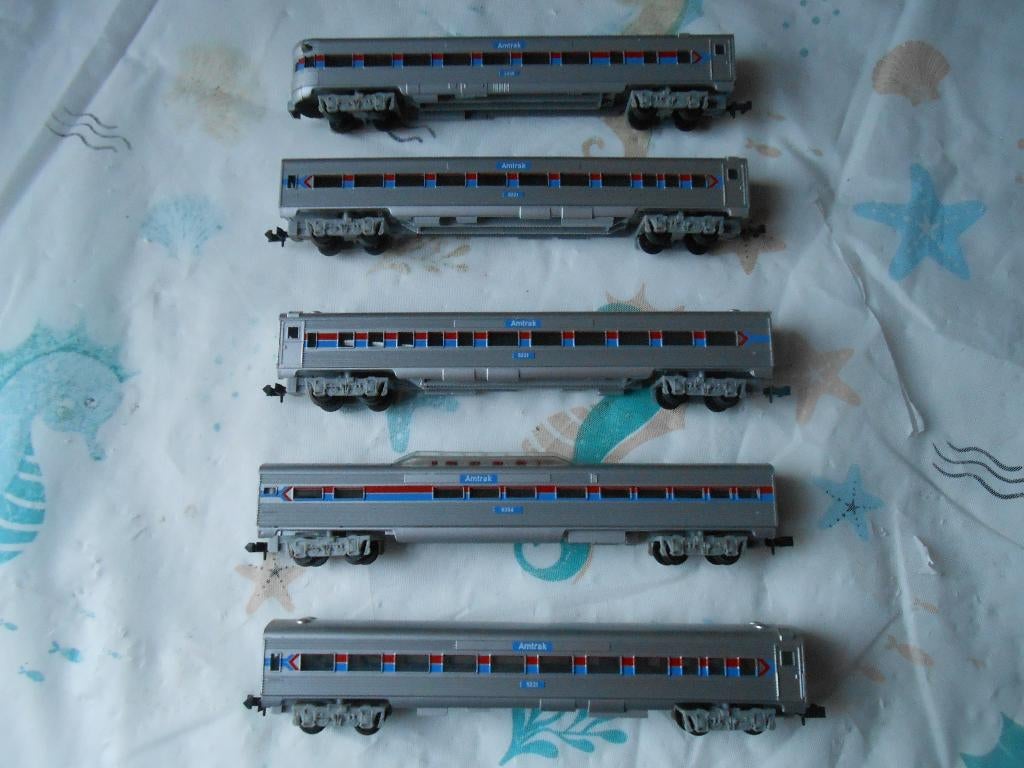 Minitrix 3043 AMTRAK personentrein 5 delig, Amerika USA, Treinset, Gelijkstroom, Trix, Ophalen of Verzenden
