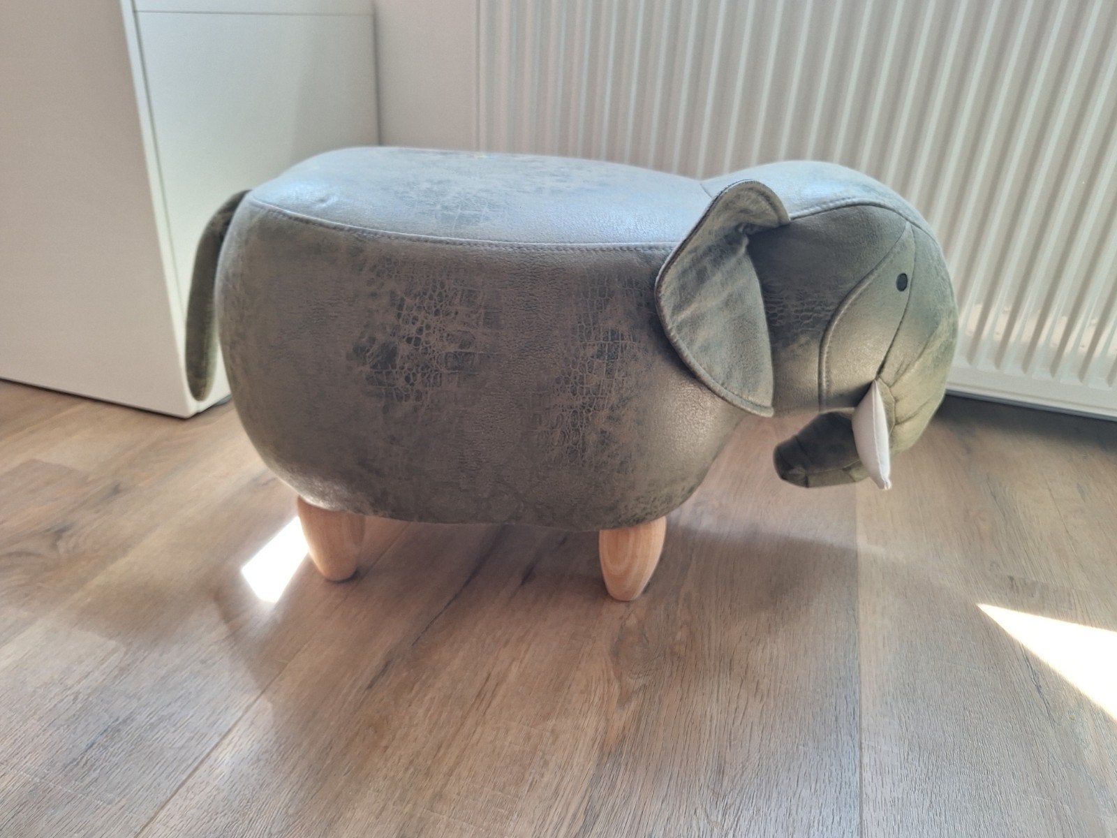 Poef Olifant, Ophalen, Kap