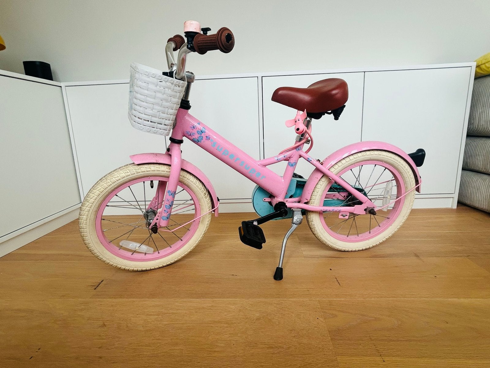 Roze kinderfiets met mandje - SuperSuper