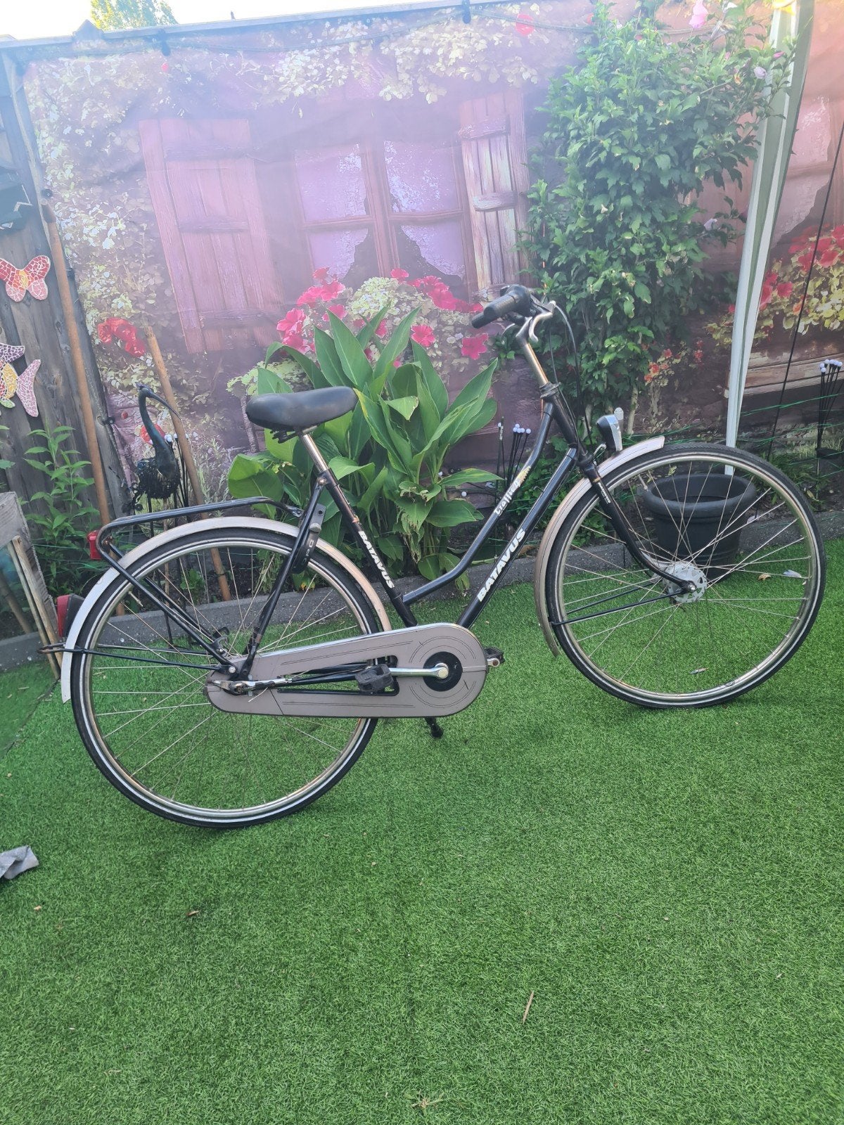 Batavus Damesfiets 28inch 3versnellingen, Fietsen en Brommers, Velgrem, Versnellingen, Batavus, Ophalen of Verzenden