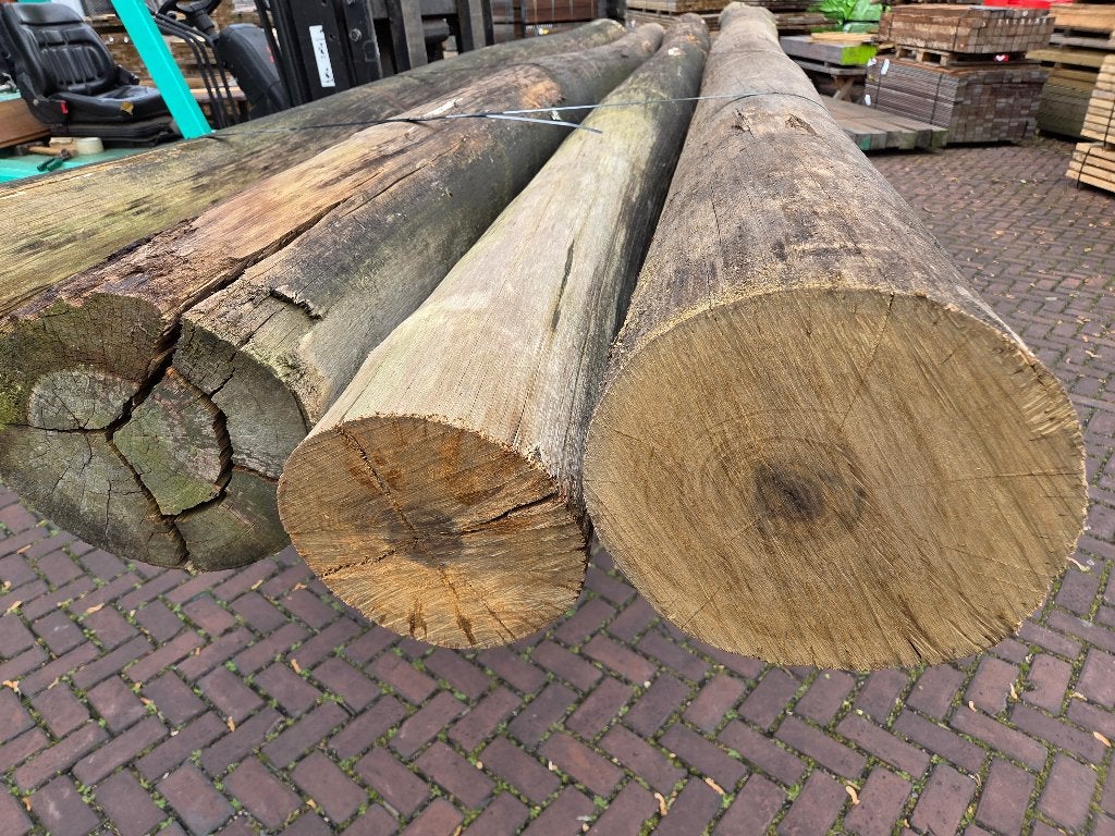 Gebruikte hardhouten ronde palen - Ø 25/35 cm - nr: HB431