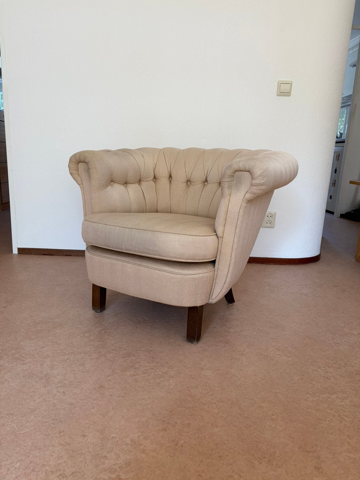 Charmant oud gecapitonneerd fauteuiltje Gratis, Huis en Inrichting, Fauteuils, Ophalen, 75 tot 100 cm, 75 tot 100 cm, Stof