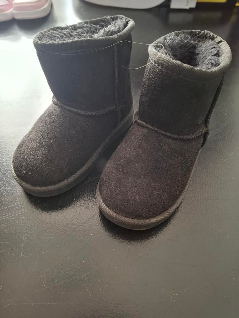 Kinder Uggs Maat 25 - Zwart, Ophalen, Gebruikt, Meisje, Laarzen