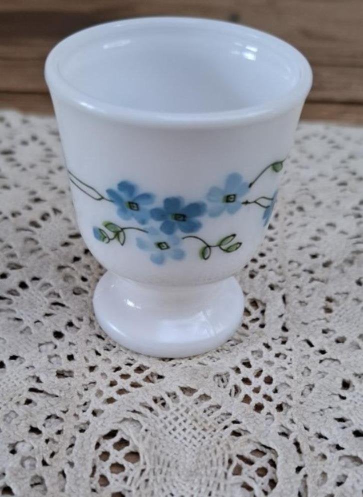 Vintage Frans Arcopal Veronica eierdopje, vergeet me nietjes, -, -, Overige typen, Ophalen of Verzenden