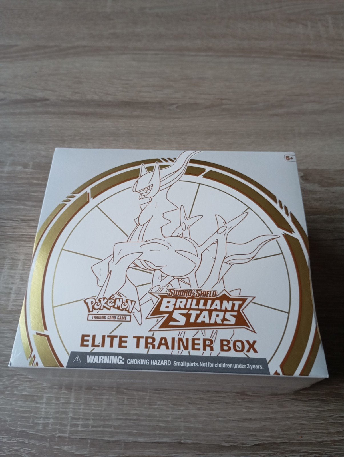 Pokémon Brilliant Stars Elite Trainer Box (ETB), Hobby en Vrije tijd, Ophalen of Verzenden, Nieuw, Overige typen