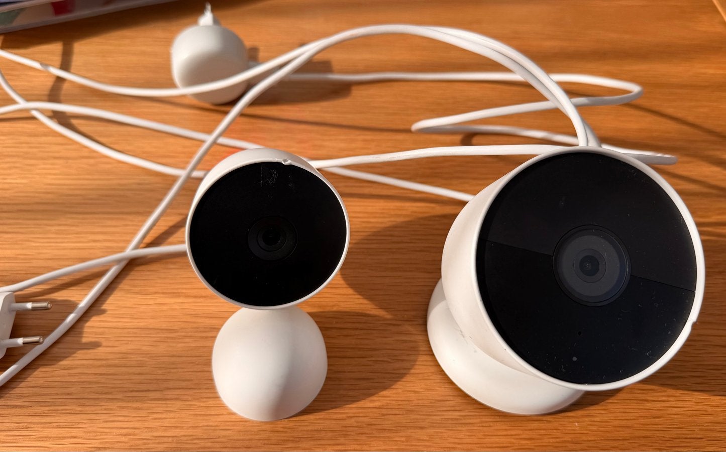 Google cameras: Binnen/Buiten Batterij & Binnen Bedraad, Audio, Tv en Foto, Ophalen of Verzenden, Zo goed als nieuw, Binnencamera