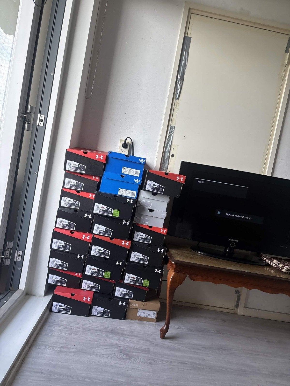 groothandel sneakers partij Nike under armour adidas, Ophalen of Verzenden, Nieuw, Parket