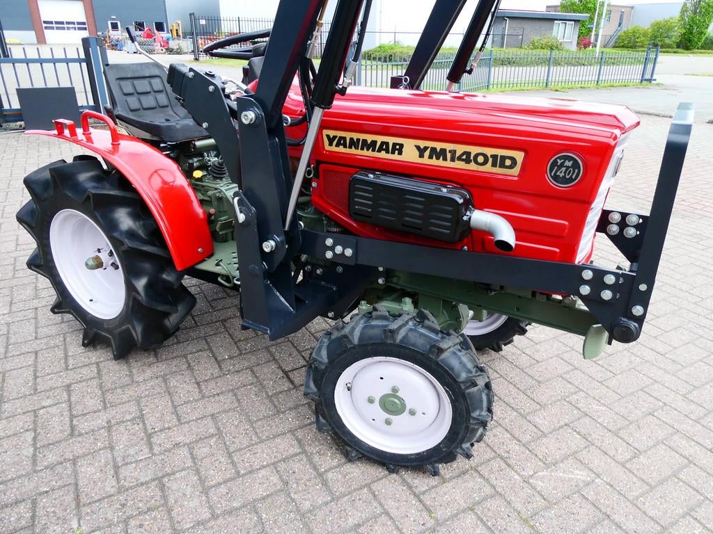 Yanmar YM1401 4wd / 1083 Draaiuren / Voorlader, Overige merken, Gebruikt, De Maalstroom 3
8255 RN  Swifterbant, VM Service