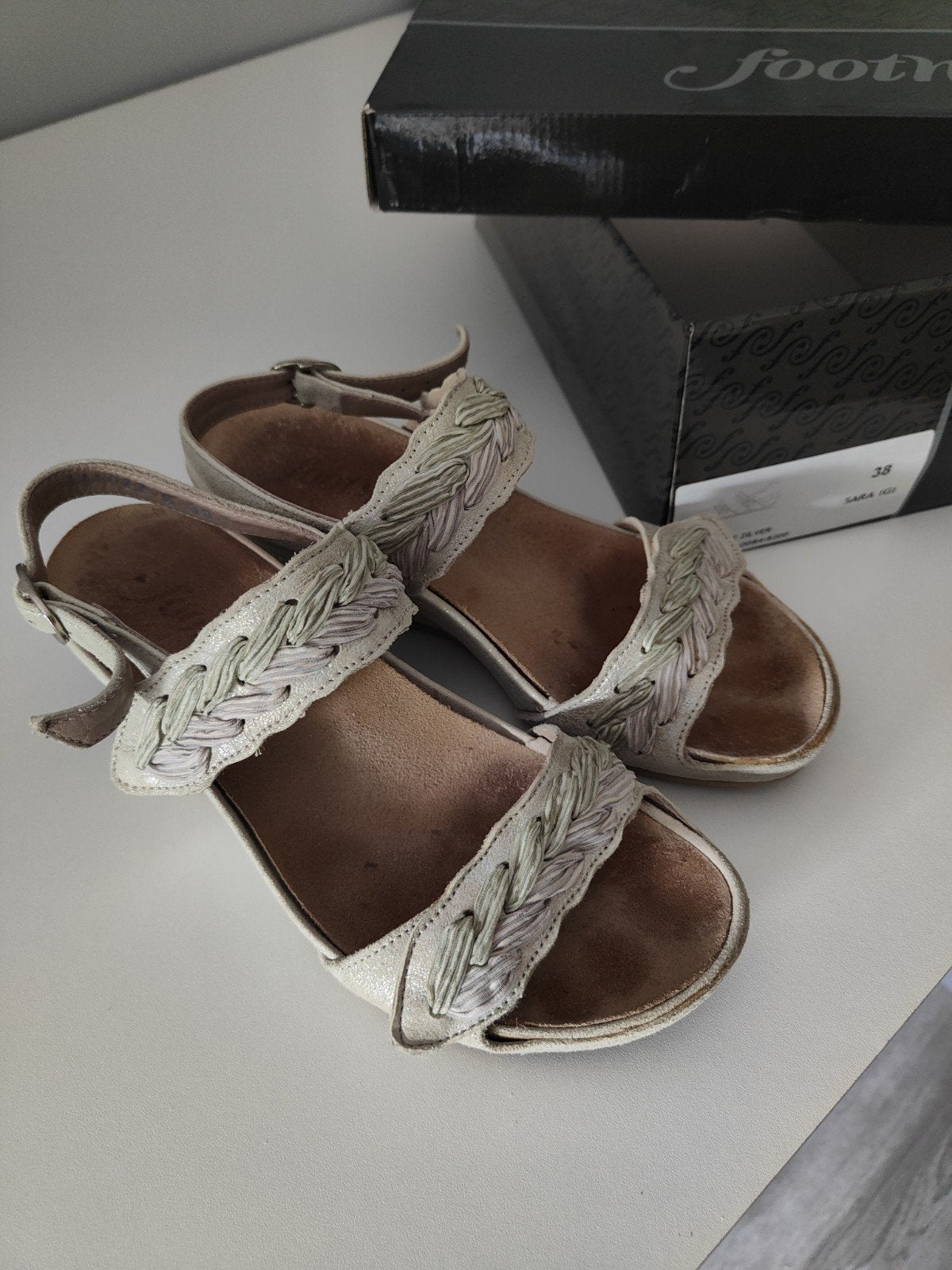 Footnotes sandalen met voetbed maat 38, Kleding | Dames, Schoenen, Ophalen of Verzenden