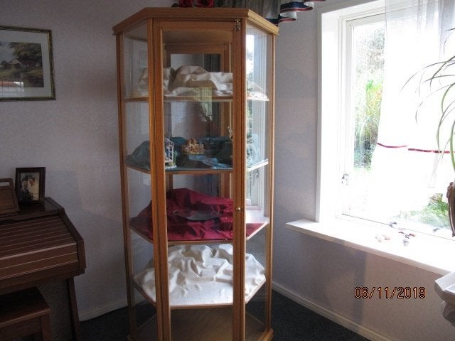 grotere zeskant vitrine-/showkast - 6-hoekig - luchtdicht, Ophalen, Glas, Met deur(en), 75 cm of meer