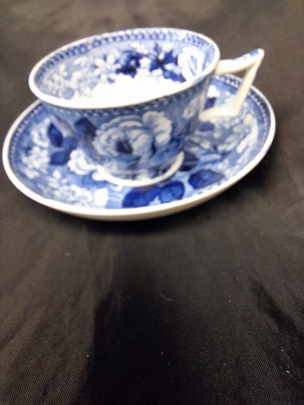 Wedgwood kop en schotel, blauw-wit bloemmotief, Antiek en Kunst, Ophalen