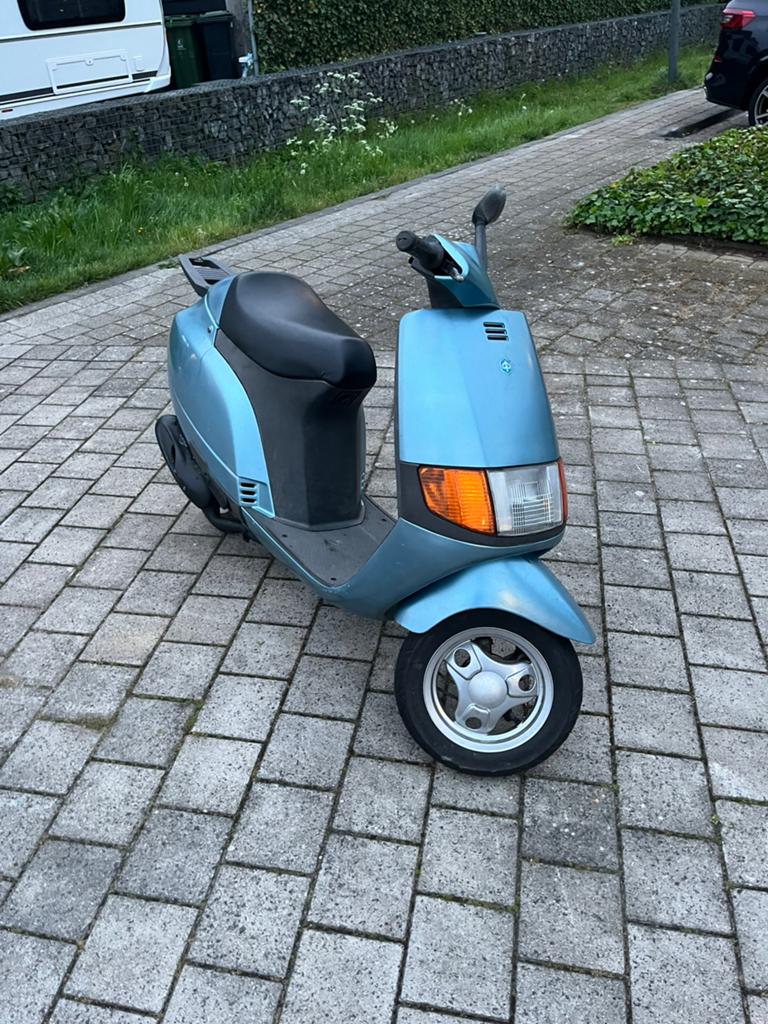 Piaggio sfera 50cc, Ophalen of Verzenden, Zo goed als nieuw, Tweetakt, Overige modellen