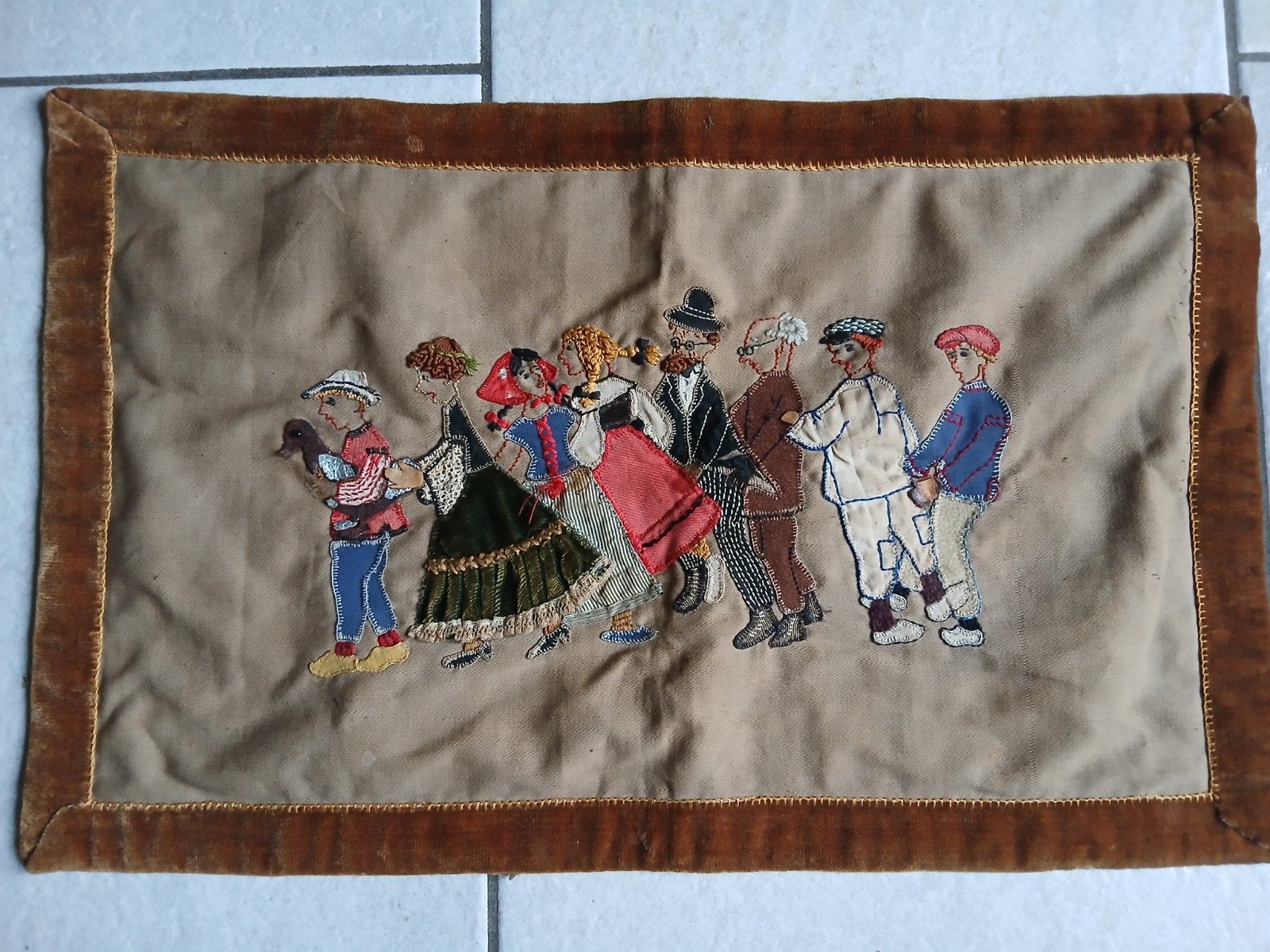 Antiek kleedje handwerk Zwaan Kleef aan afmeting 53 bij 33 c, Antiek en Kunst, Ophalen of Verzenden