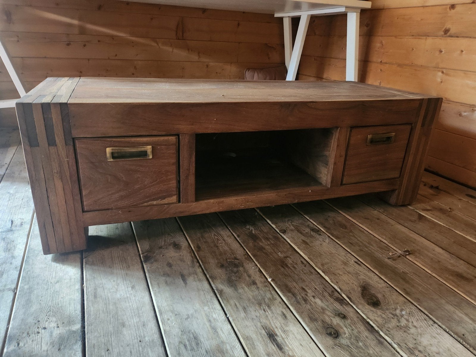 tv meubel. massief., Huis en Inrichting, Kasten | Televisiemeubels, Ophalen, 100 tot 150 cm, Zo goed als nieuw, Minder dan 100 cm