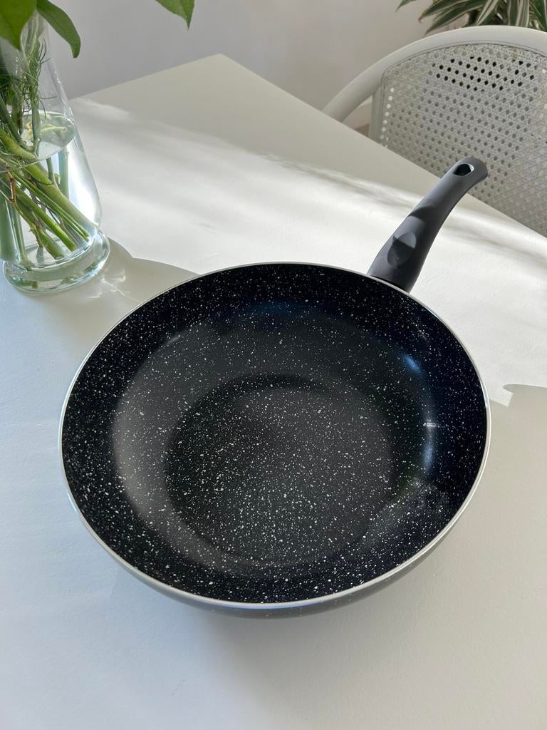 Nieuwe wokpan 28cm ., Ophalen of Verzenden, Zo goed als nieuw, Wok