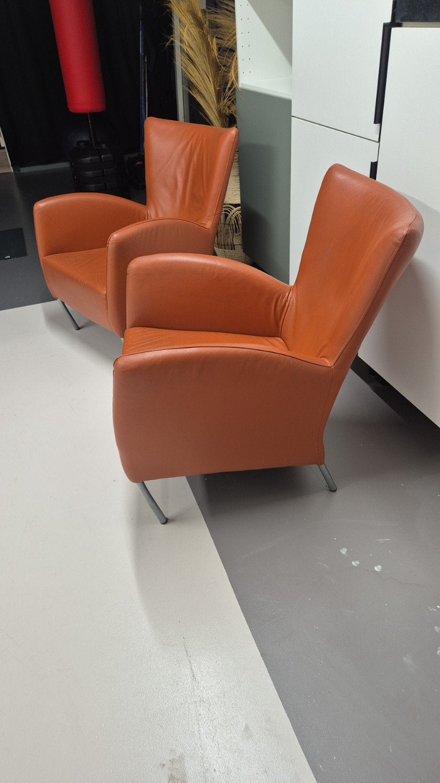 Set van 2 leren fauteuils - Oranje, Modern, Comfortabel, Gebruikt, 75 tot 100 cm, Ophalen of Verzenden