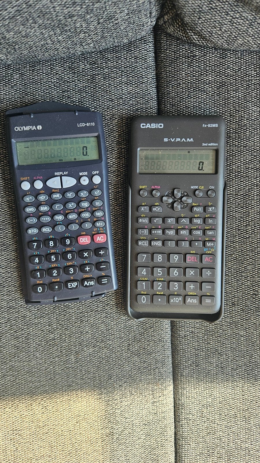 2 rekenmachines voor student, Ophalen