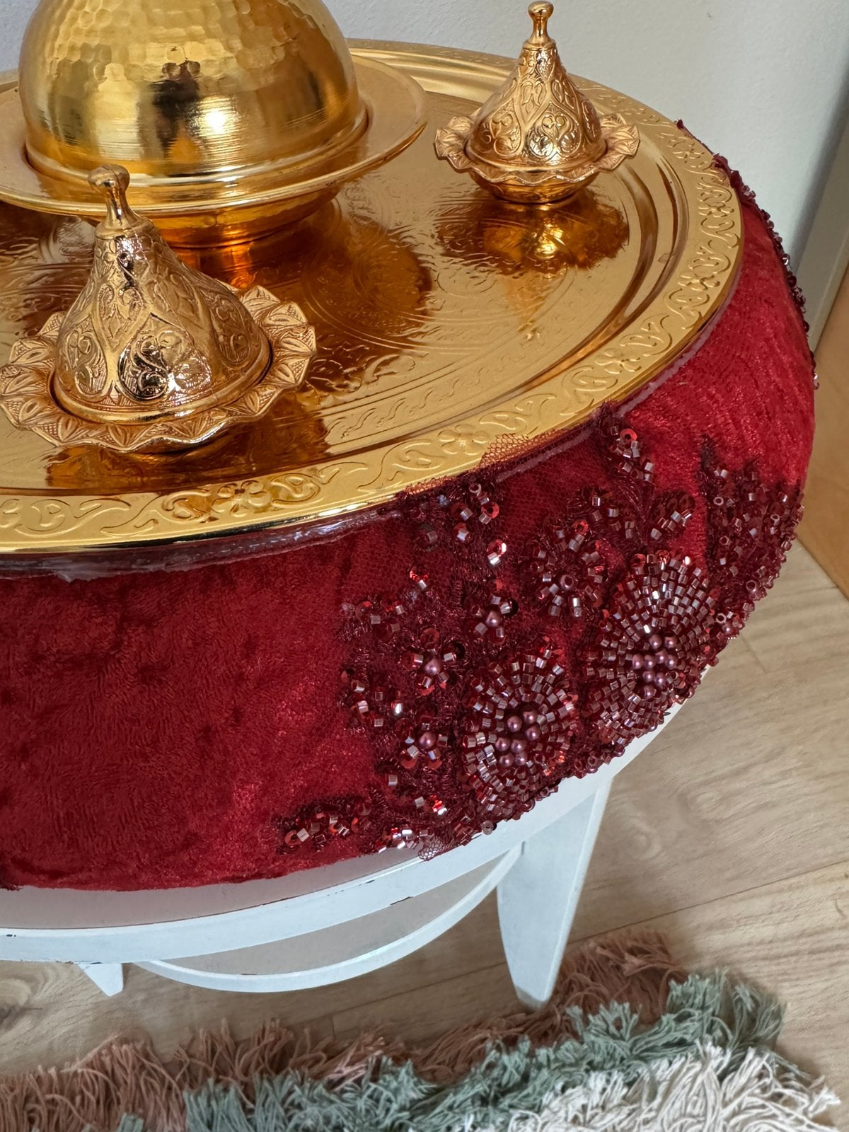 Henna spullen mand en henna dienblad, Kleding | Dames, Trouwkleding en Trouwaccessoires, Ophalen, Zo goed als nieuw, Rood, Accessoires