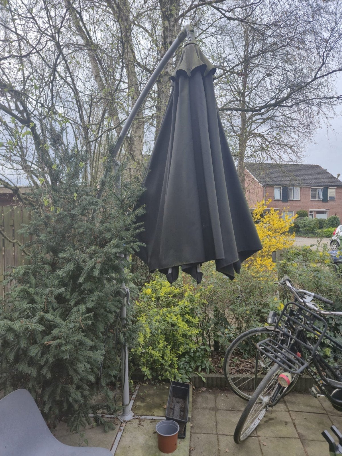 Parasol gratis op te halen in 's Heerenberg, Ophalen of Verzenden, Gebruikt, Zweefparasol